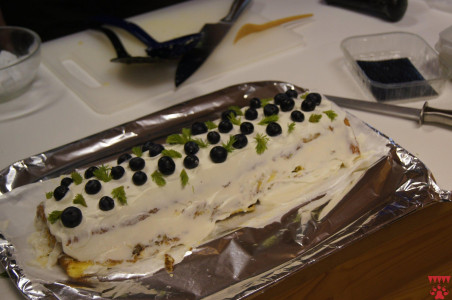 Kuusenkerkka-mustikka -kaaretorttu