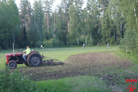 Riistapellon kylvötalkoot